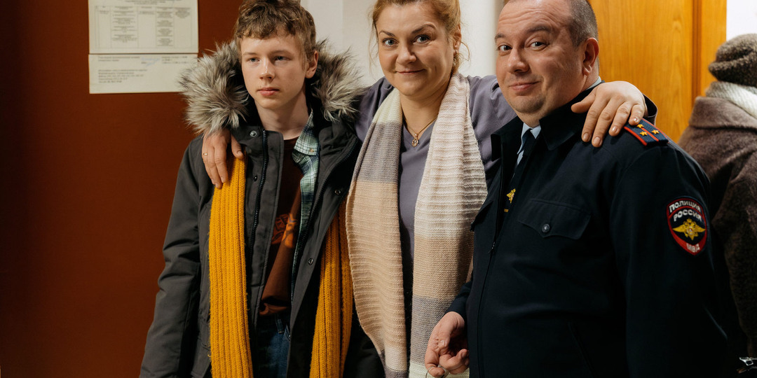 Сериалы и музыкальные шоу. Что посмотреть на этой неделе (27 апреля-3 мая 2026)