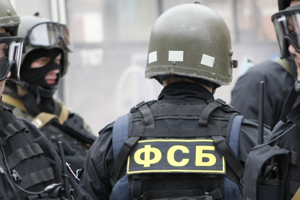    ФСБ: в Коми уничтожены два диверсанта при попытке атаки на нефтяное предприятие Виктор ГУСЕЙНОВ