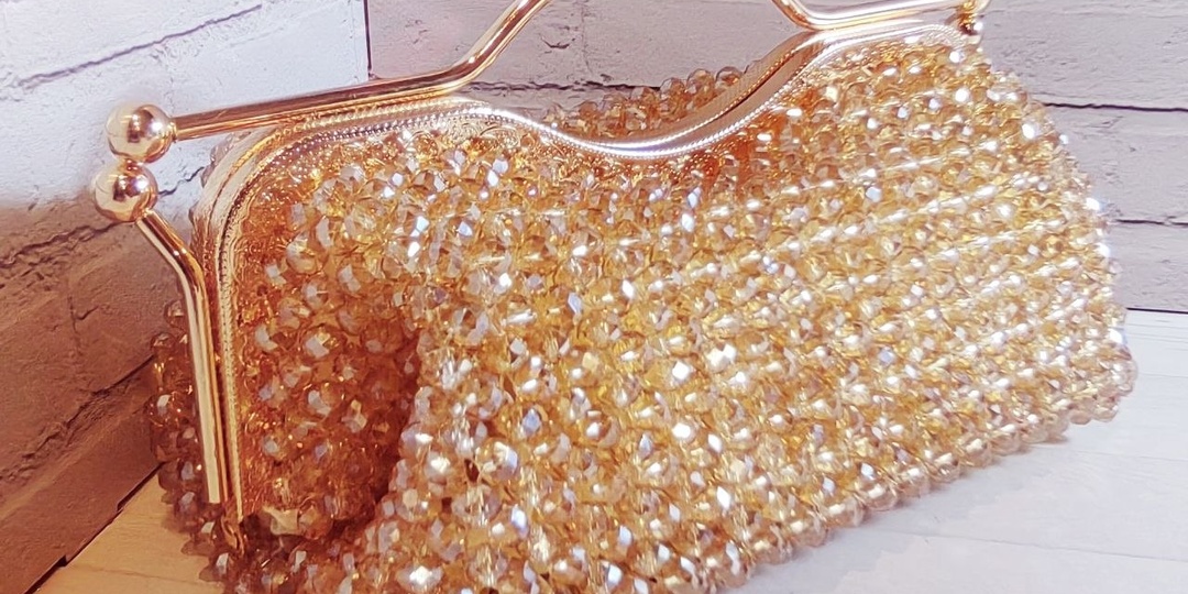Шикарная сумочка из хрусталя в огранке SWAROVSKI