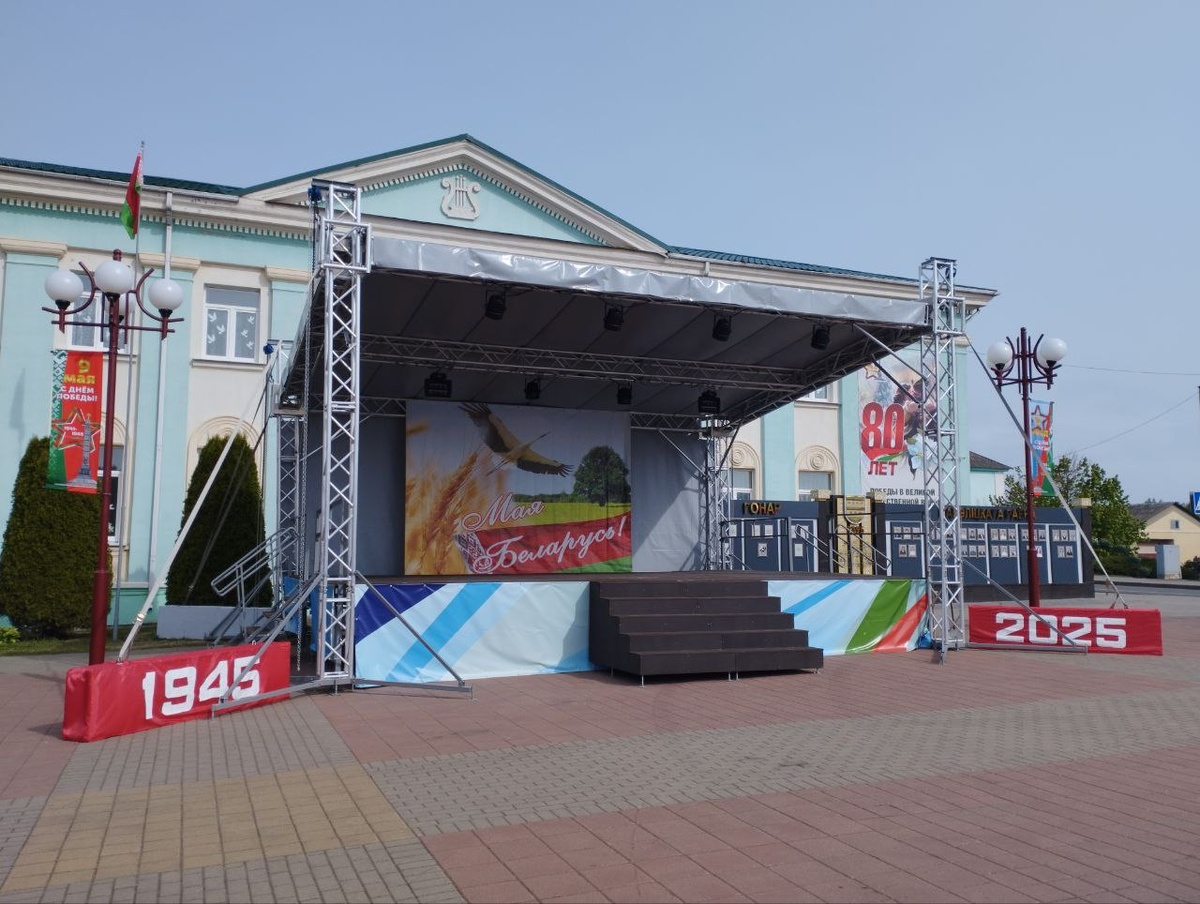 Односкатный алюминиевый сценический комплекс