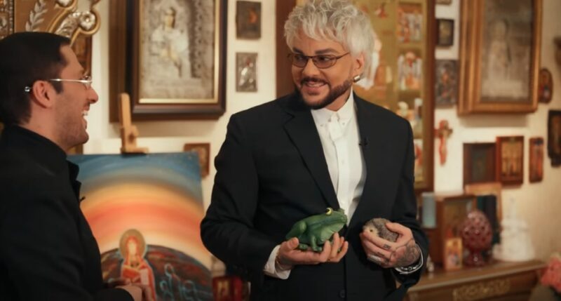    Миниатюрные сумочки-клатчи в форме ёжика и лягушки