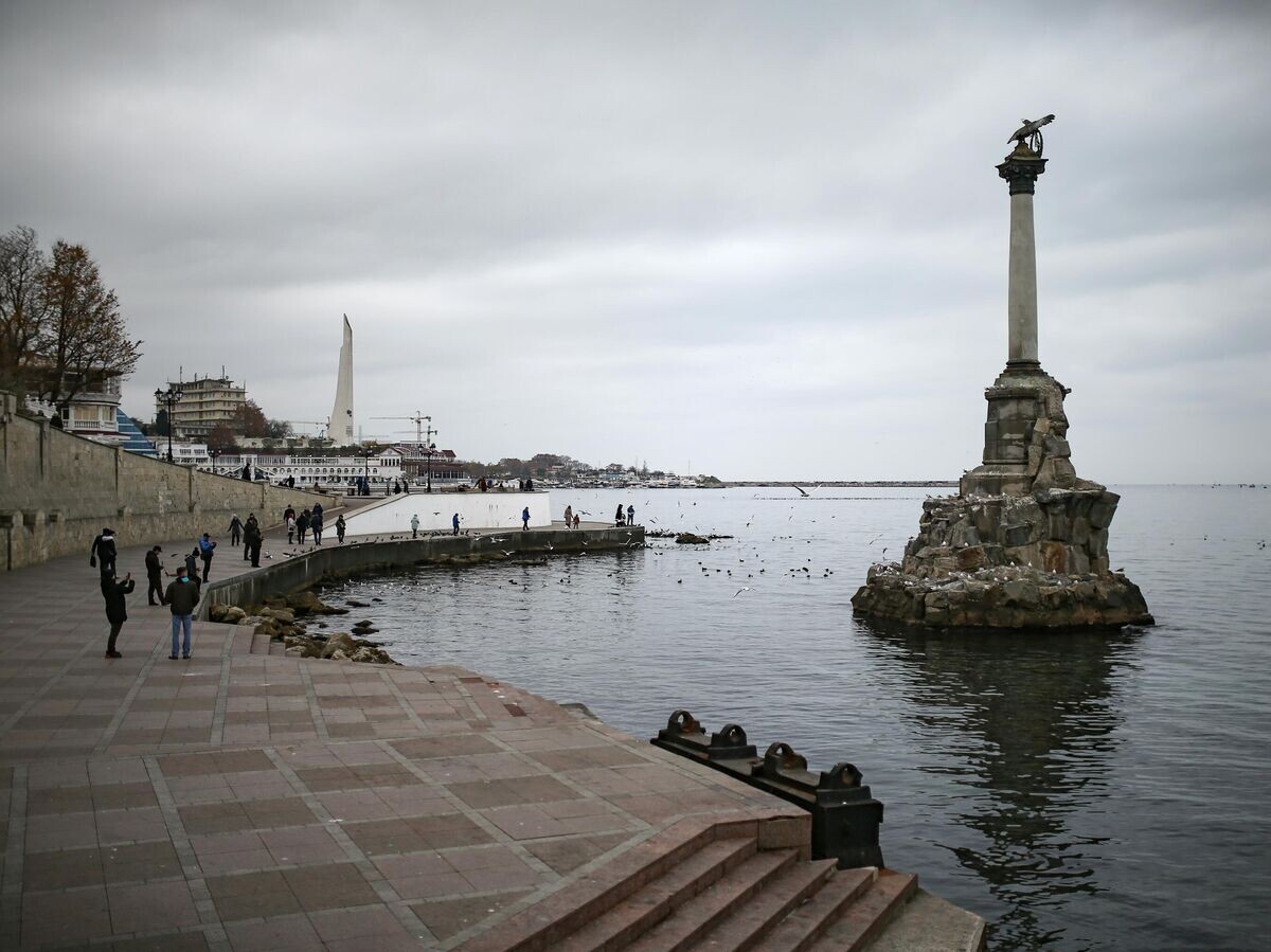    Памятник затопленным кораблям в Севастополе | © РИА Новости / Константин Михальчевский