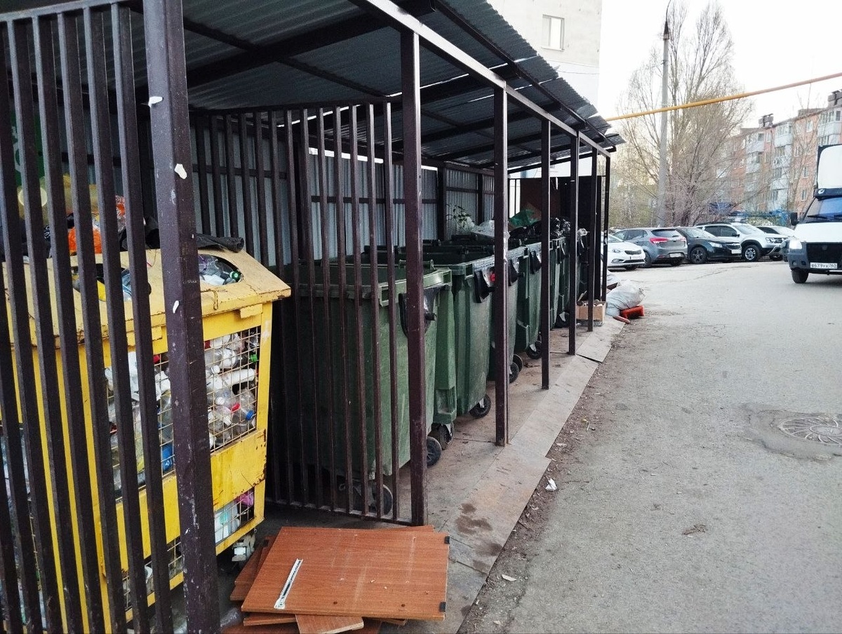 Счета бывшего регоператора по обращению с отходами арестованы
