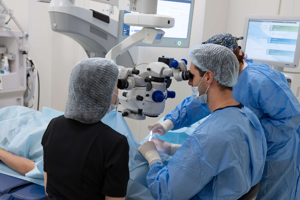 Замена хрусталика Монофокальные + когда хочется видеть далеко, но и телефон хочется разблокировать без очков.