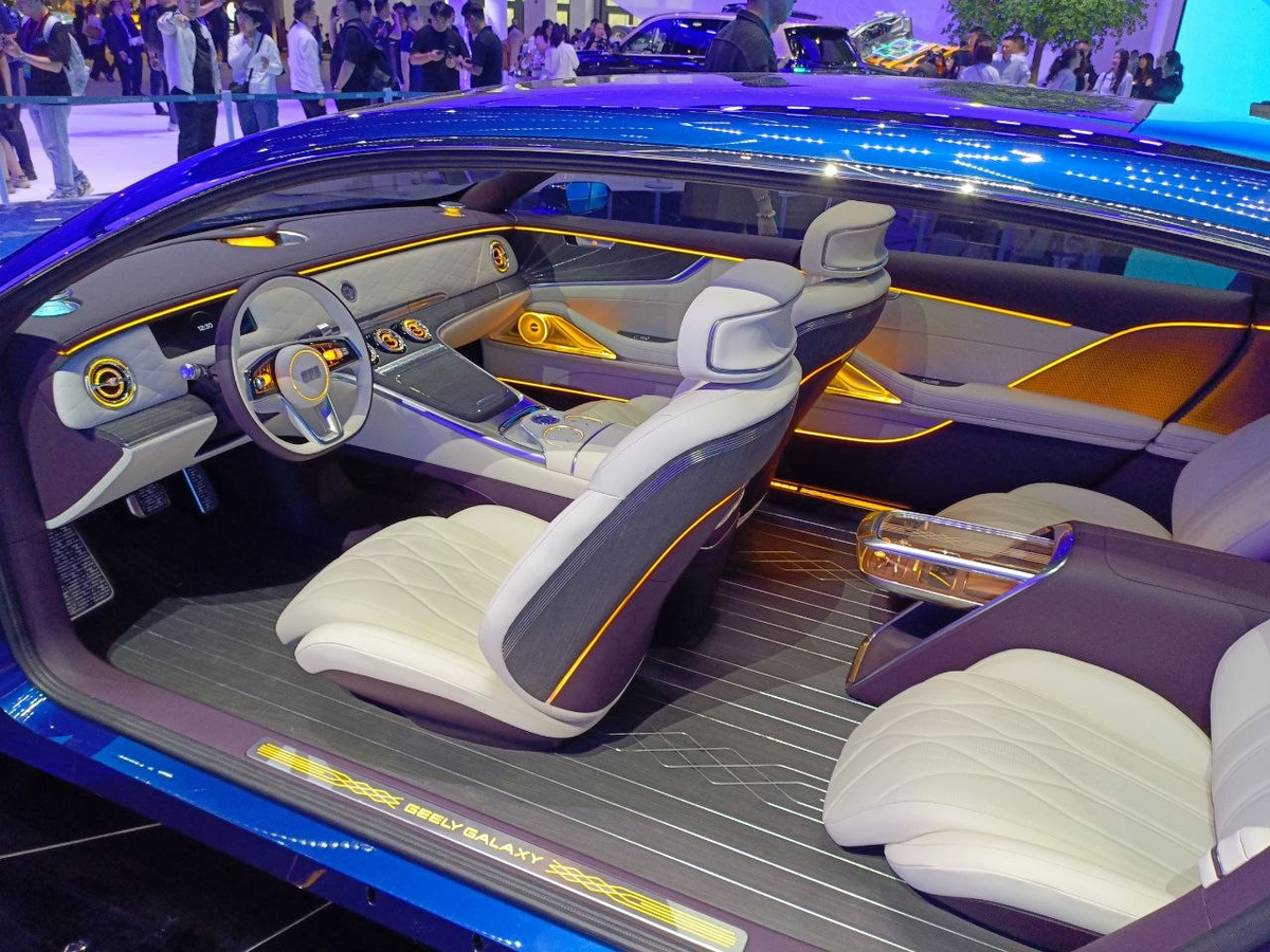 Салон концепта Geely Galaxy Light II демонстрирует направление развития бренда в близком будущем