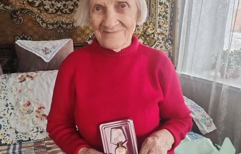 Поздравил со 103-летием труженицу тыла Веру Наумовну Лыткину