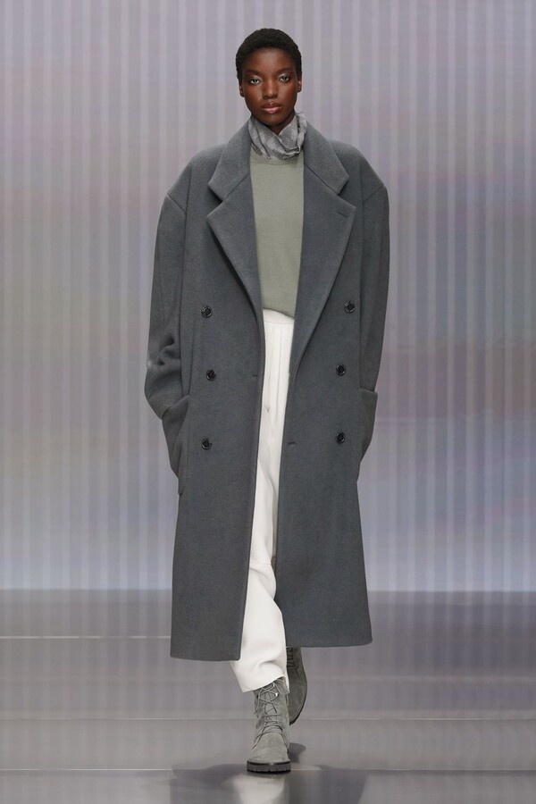 Giorgio Armani осень-зима 2026-2027 Милан 1 марта 2026 года.