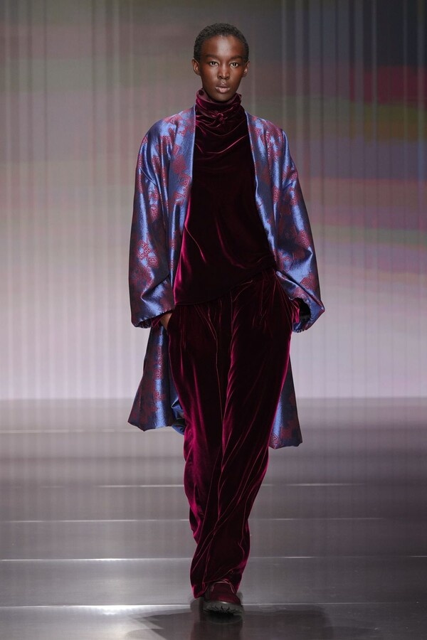 Giorgio Armani осень-зима 2026-2027 Милан 1 марта 2026 года.