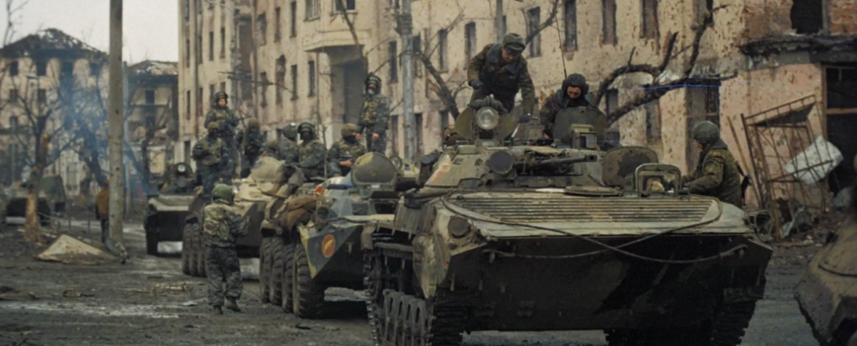 Колонна федеральных сил, на улицах Грозного