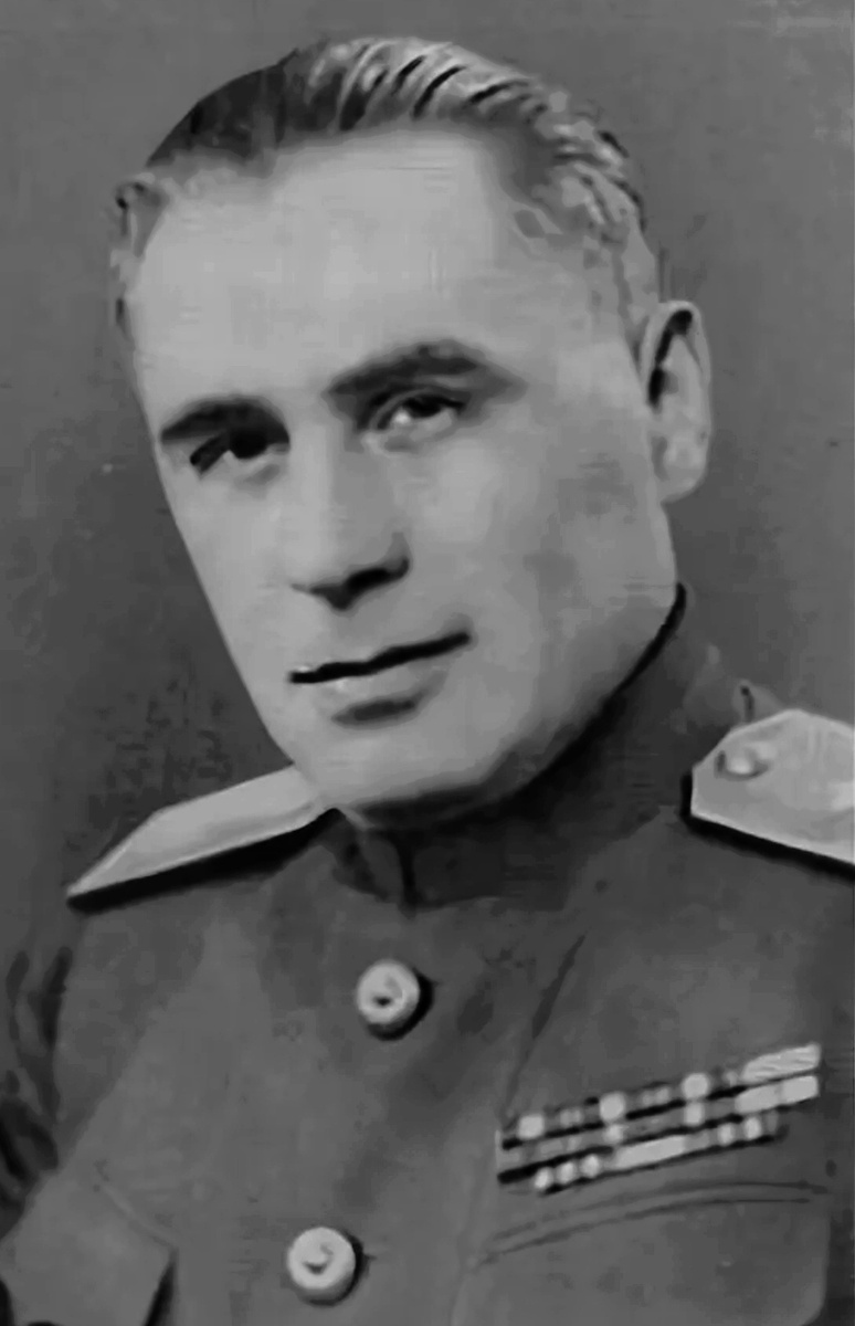 Павел Анатольевич Судоплатов — сотрудник советских спецслужб, разведчик, диверсант, сотрудник ОГПУ, а позже НКВД — НКГБ. 