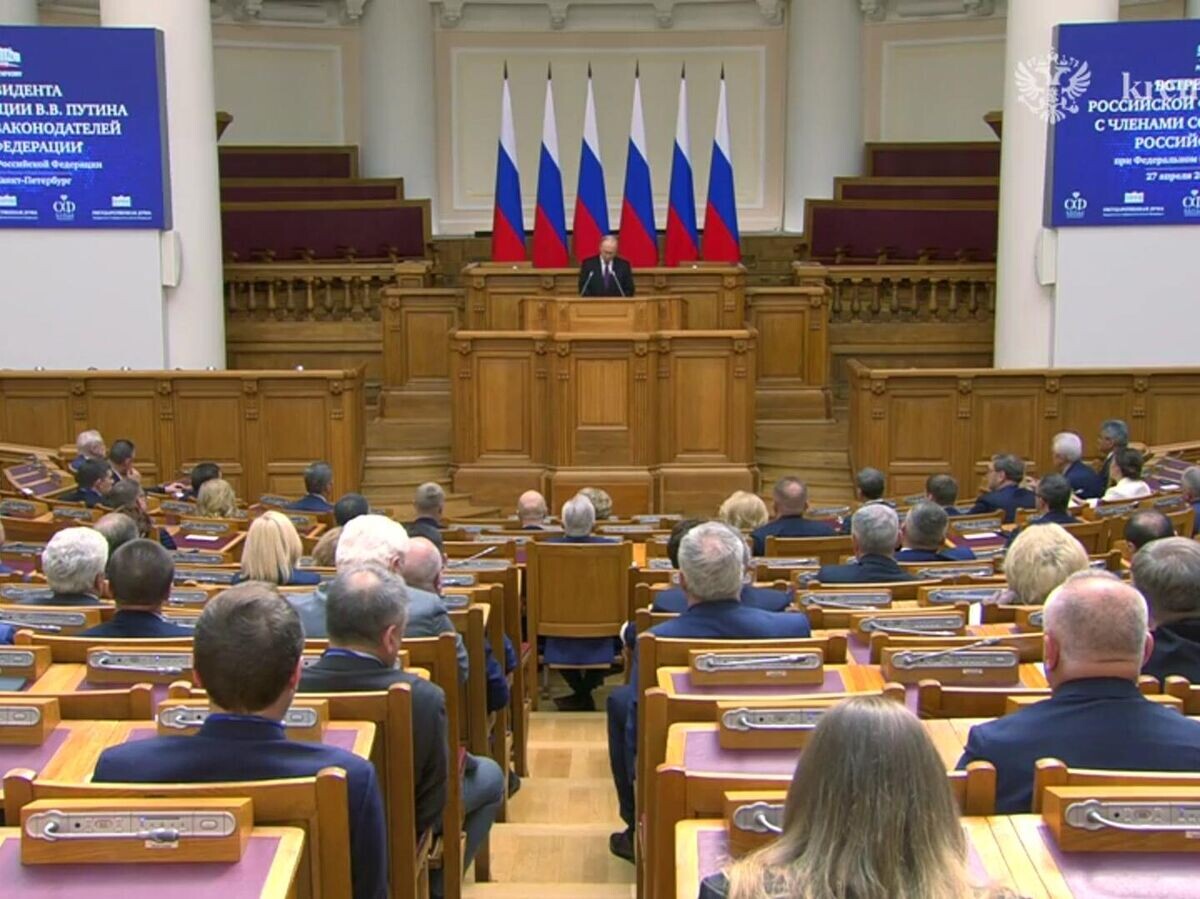    Путин о запретах и ограничениях | © Пул