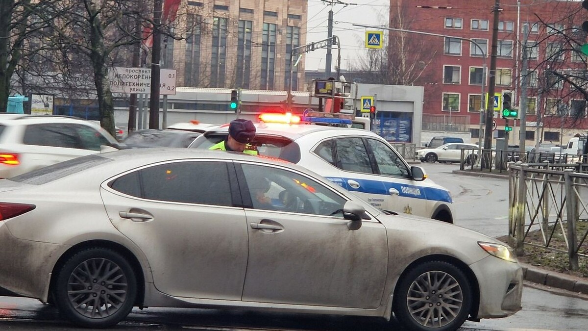   Пресс-служба управления Госавтоинспекции по Петербургу и ЛО