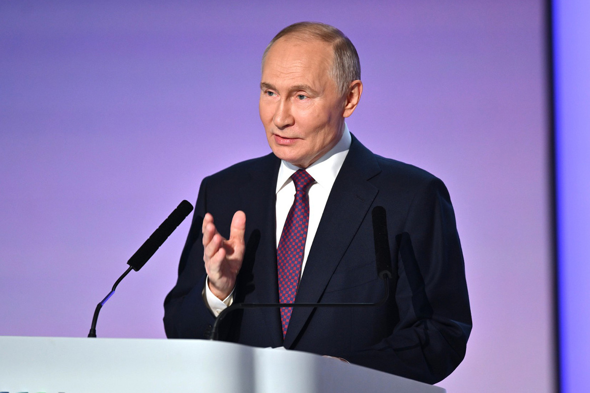 Политическая система РФ доказала свою прочность и устойчивость, подлинную суверенность, подчеркнул президент.  Фото: Фото: пресс-служба Администрации президента РФ / kremlin.ru