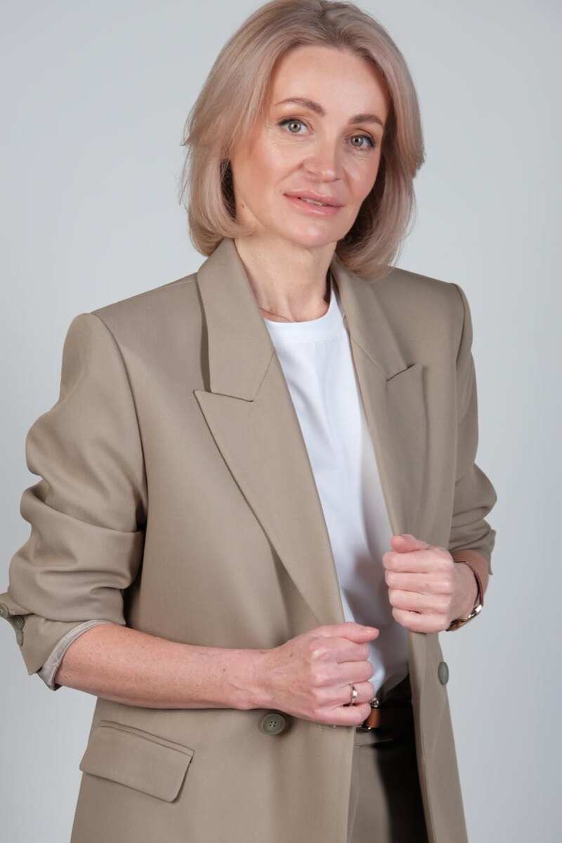 Лилия Гладких (клинический психолог, кризисный и семейный психолог, специалист по психосоматике и зависимому поведению, гипнотерапевт, стаж 20+ лет)