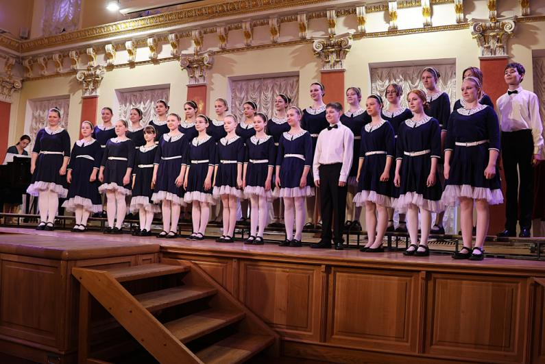 «Виват, Ярославль!»: юные голоса «Консонанса» и «Элегии» покорили Вологду
