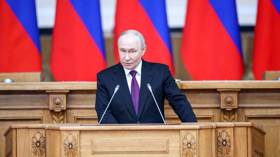     Путин: народ Ирана героически борется за свой суверенитет Петр Ковалев/ТАСС