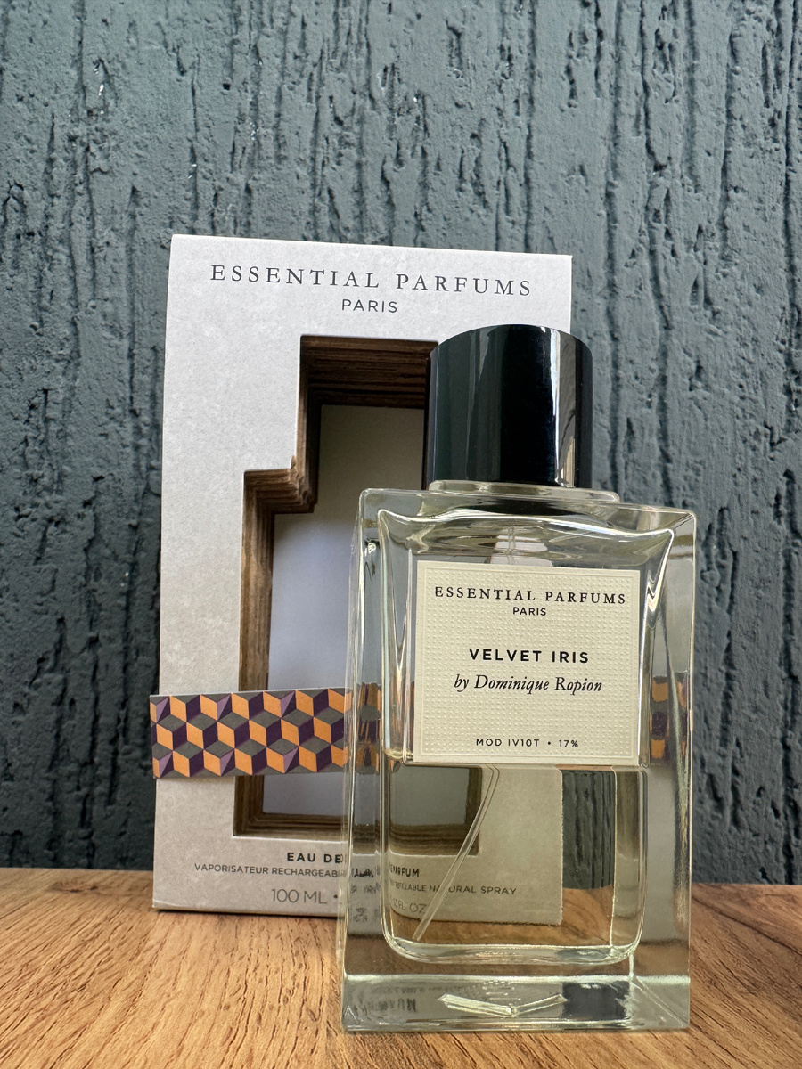 Пудровый ирис от Essential Parfums 