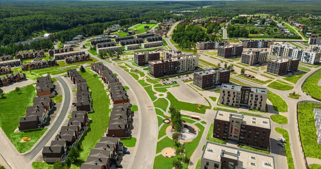 Он не нашёл идеальный город и построил его за $100 млн