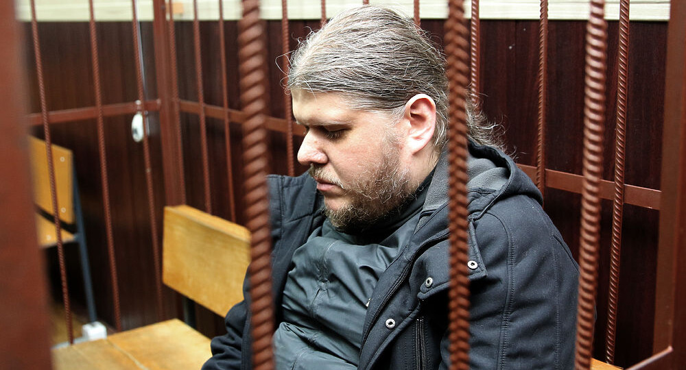 КТО И КАК ОРГАНИЗУЕТ СЕКТЫ СЕГОДНЯ