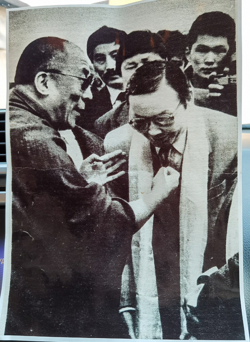 Его святейшество Далай-лама XIV: «Этот молодой человек  хорошо выполнил мое поручение, на правильном месте построил обитель»