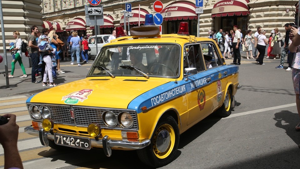 Ростовчанин разместил объявление о продаже милицейского ВАЗ-2103 за 7,5 млн рублей
