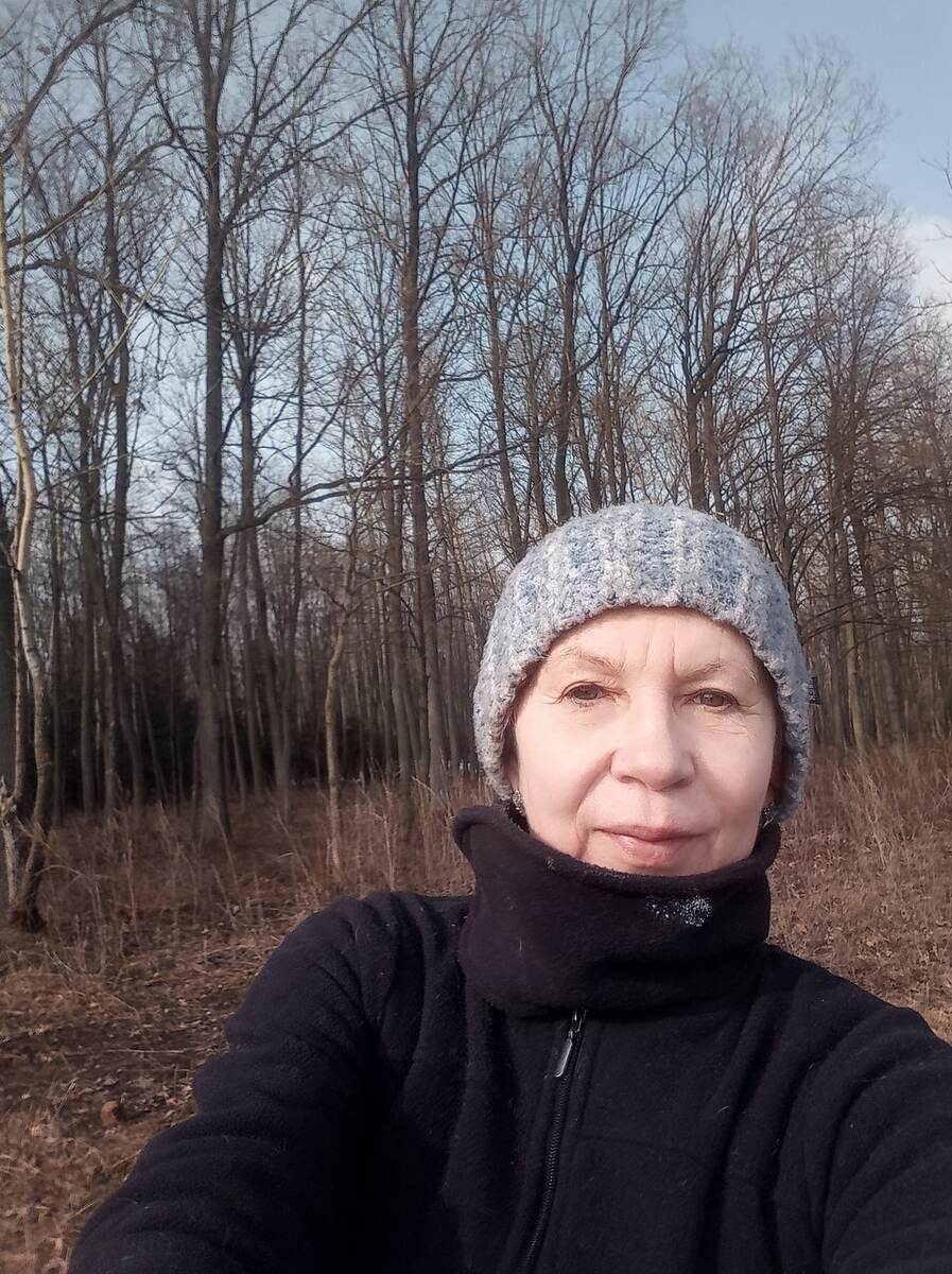 Автор в апрельском лесу