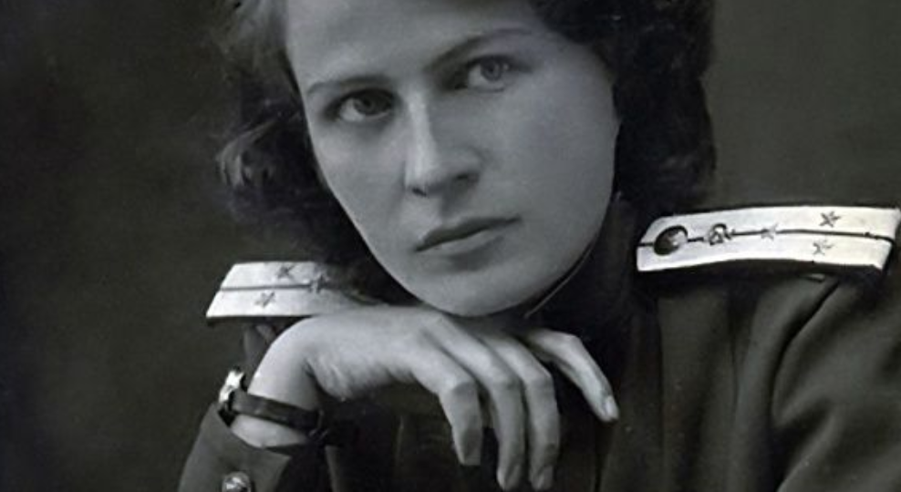 Она прошла сквозь ад Сталинграда, и грудью встала на защиту раненых бойцов