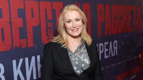 Ставший отцом-одиночкой сын Марии Шукшиной вышел в свет с матерью