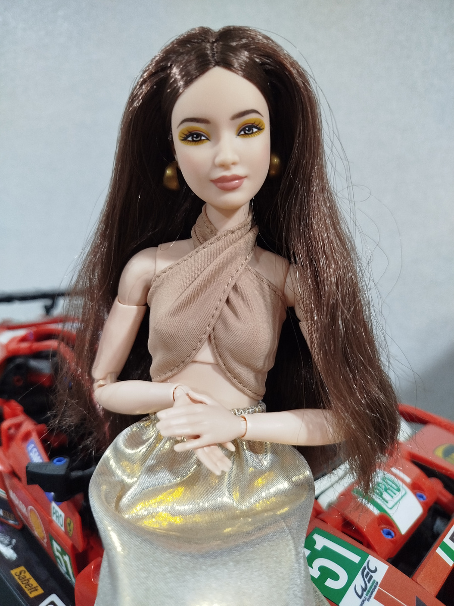 Barbie basics model 06
