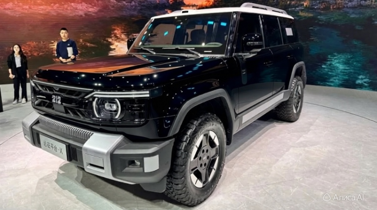 1 Новый китайский внедорожник BAW 212 T02 Expedition Platform‑X (фото портал китайские автомобили)
