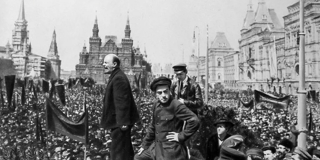 Как Ленин разрешил менять фамилии — и страна избавилась от «Гнилопузовых»
