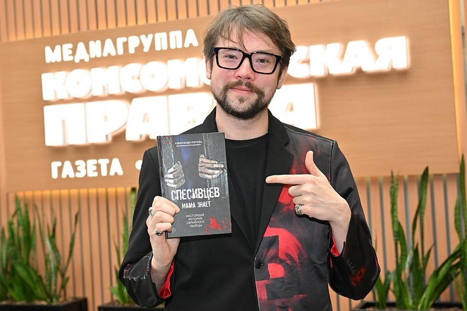 Врач-психиатр, психотерапевт, Василий Бейнарович в редакции "Комсомольской правды". Фото: Михаил Фролов