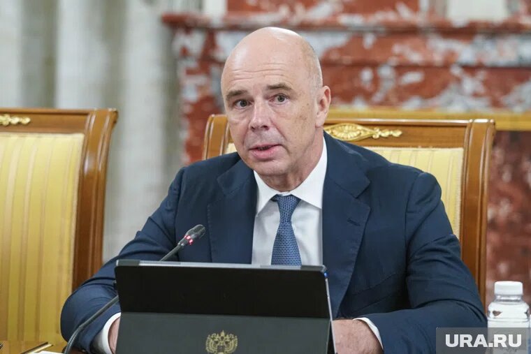 Действующую базовую цену нефти для бюджетного правила, по словам главы Минфина Антона Силуанова, корректировать пока не нужно
Фото: Немышев Вячеслав © URA.RU