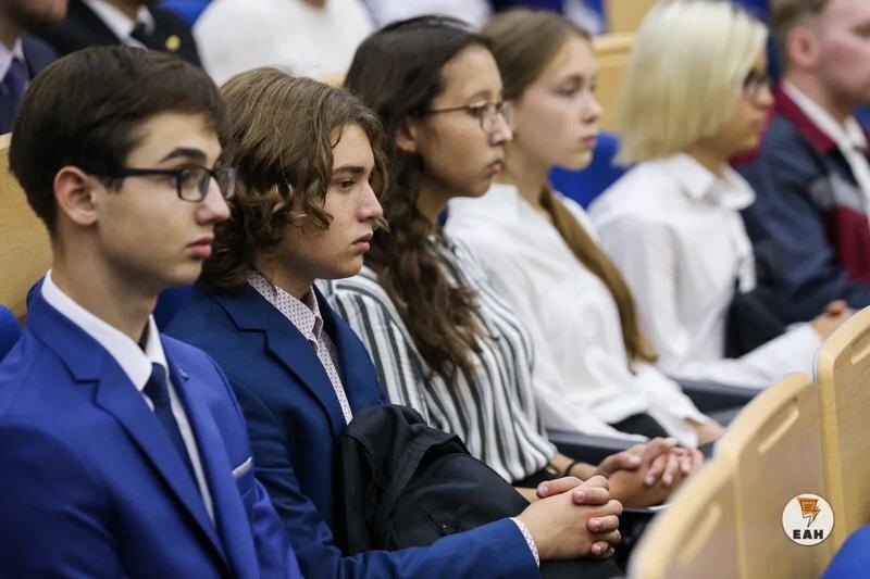 В Госдуме дали совет, как школьникам выбрать профессию