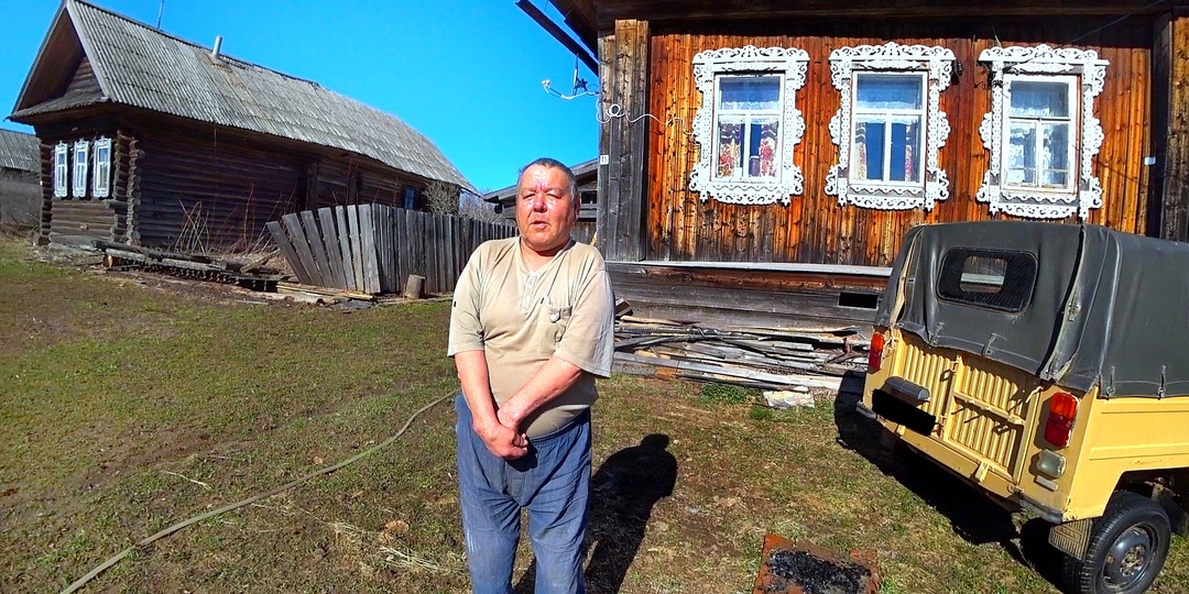 ПОСЛЕДНИЙ ЖИТЕЛЬ ЗАБРОШЕННОЙ ДЕРЕВНИ. ЗДЕСЬ ПРОДАЮТСЯ НЕДОРОГО ДЕРЕВЕНСКИЕ ДОМА.