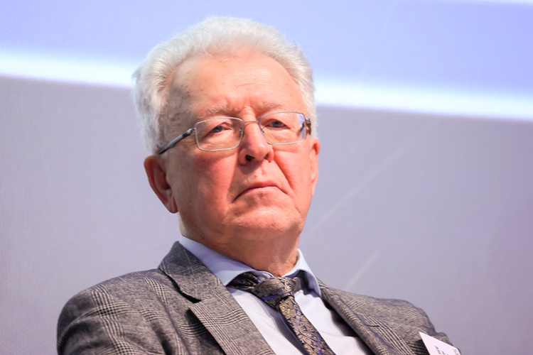 Валентин Катасонов