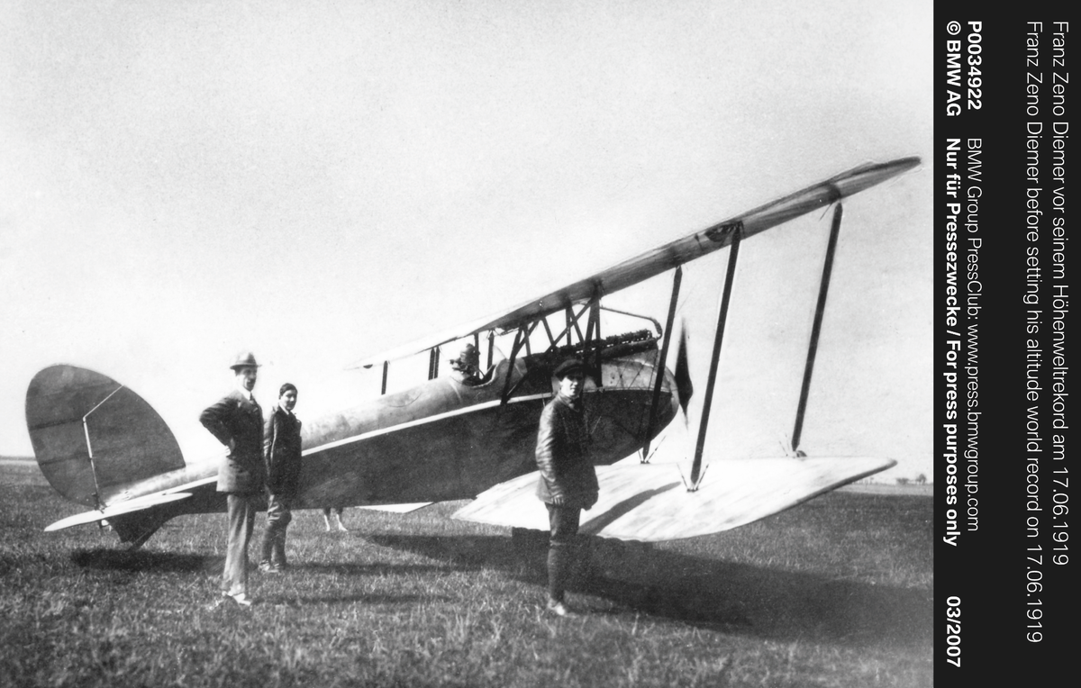 Франц Зено Димер перед установлением мирового рекорда высоты 17.06.1919
www.press.bmwgroup.com
