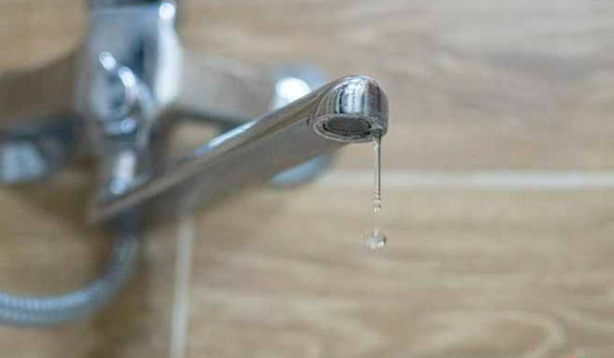     Кран. Источник: ngs55.ru Автор фото: Елена Буйвол