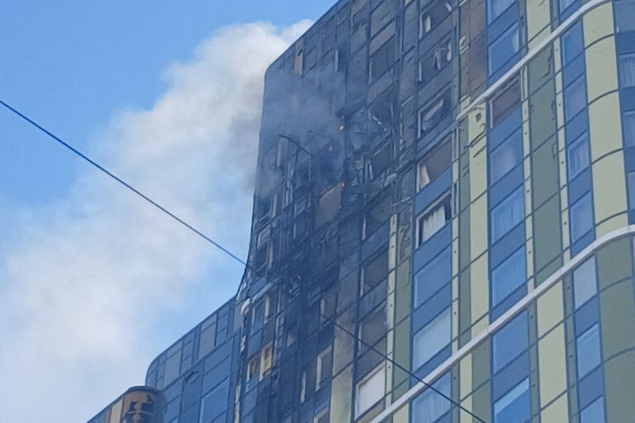 Последствия прилета дрона в Екатеринбурге, 25 апреля 2026 года. Фото: Фото: Exilenova+