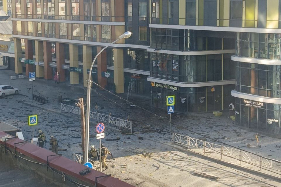 Последствия прилета дрона в Екатеринбурге, 25 апреля 2026 года. Фото: Фото: Exilenova+