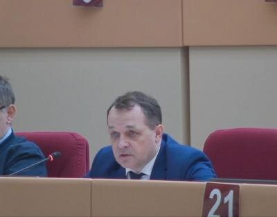 В Саратовской области дефицит кадров в МФЦ 30% и средняя зарплата 40 тысяч рублей