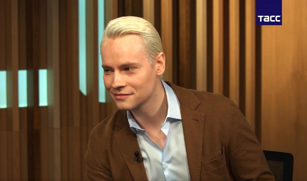 SHAMAN, Кадр из видео