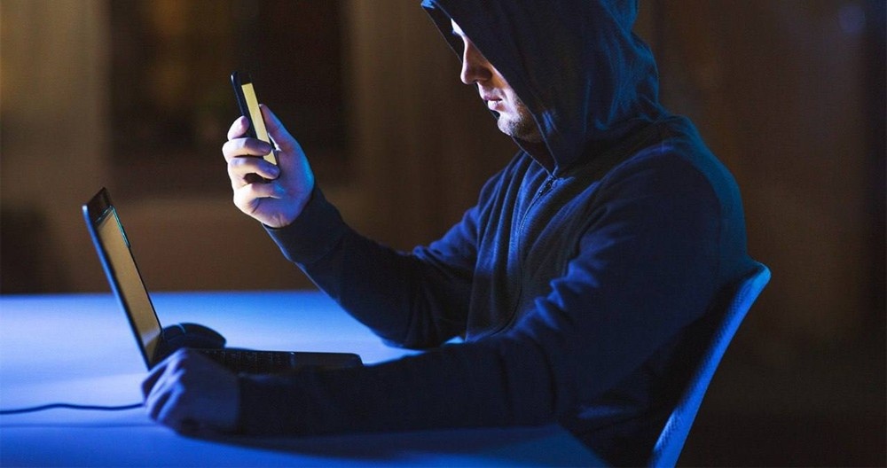 Более 4,6 млн рублей похитили мошенники у жителей Приангарья