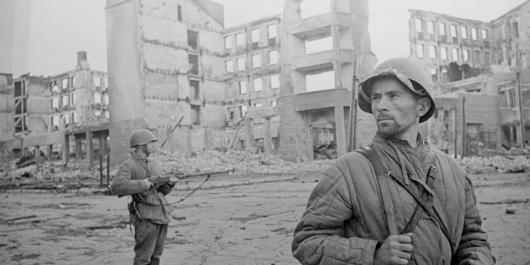 «Славным защитникам Волжской твердыни!»
