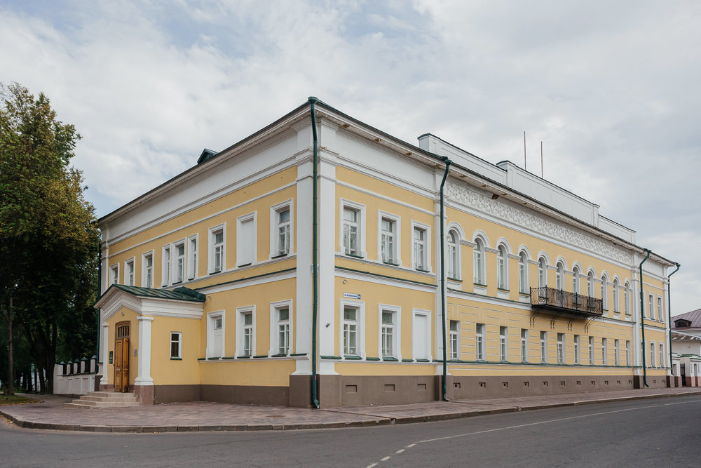Здание музея истории Костромского края