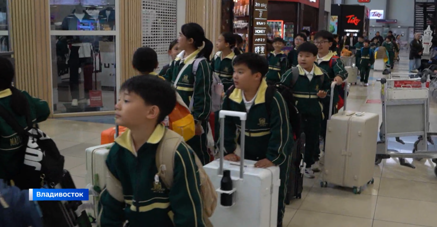 Юные патриоты из Китая приехали в Приморье для участия в параде "Правнуки Победы"