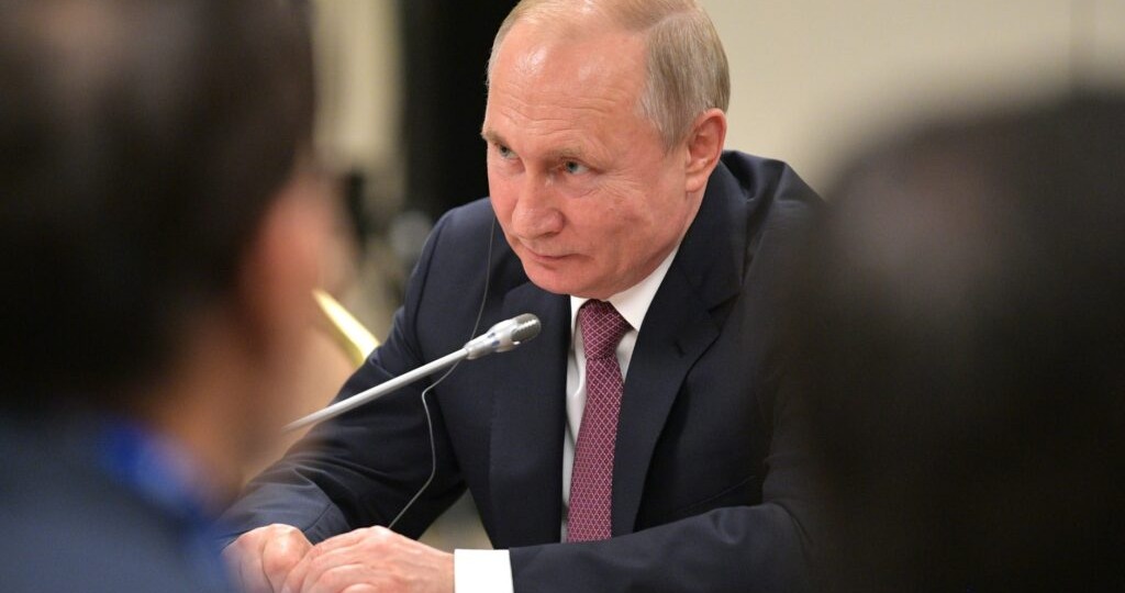 The Sun: в Британии пришли в ярость от поведения Путина на переговорах с Ираном