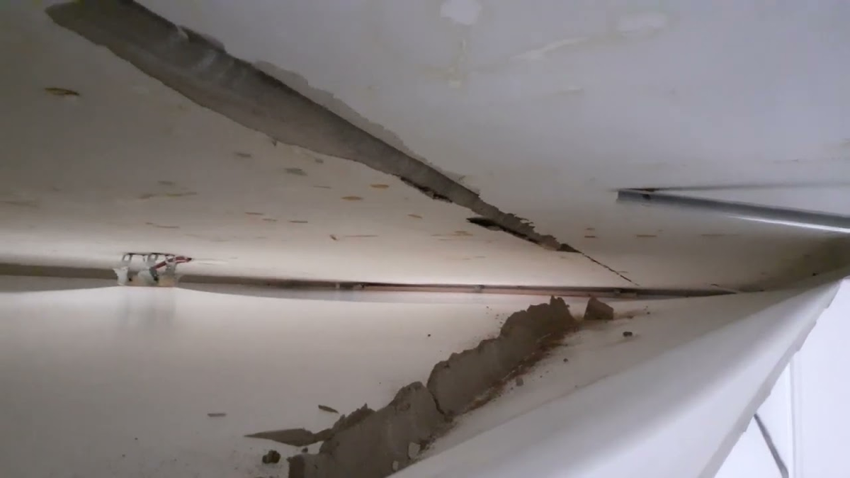 Что может быть и что происходит с потолком, когда установите натяжной. «Эксперт по ремонту квартир – консультация».