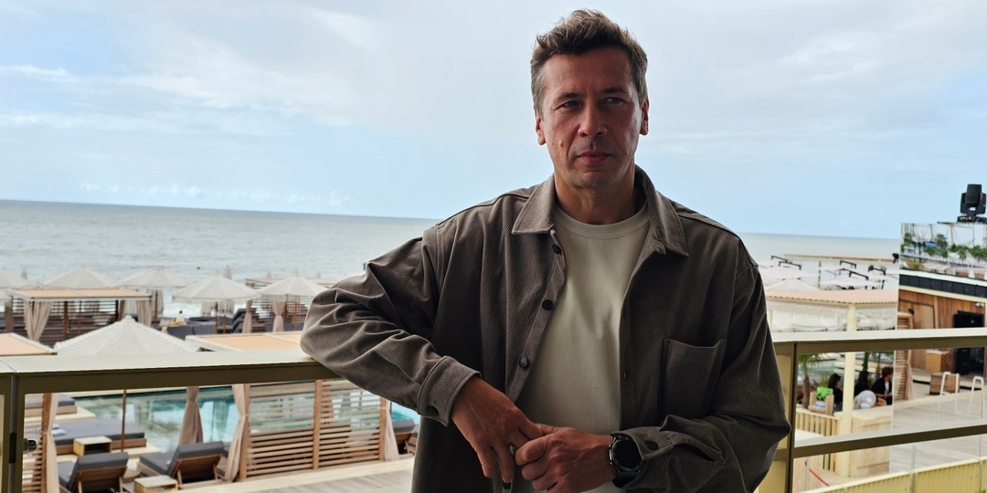 "Был испуг": брошенный женой Андрей Мерзликин в одиночку тащит троих детей