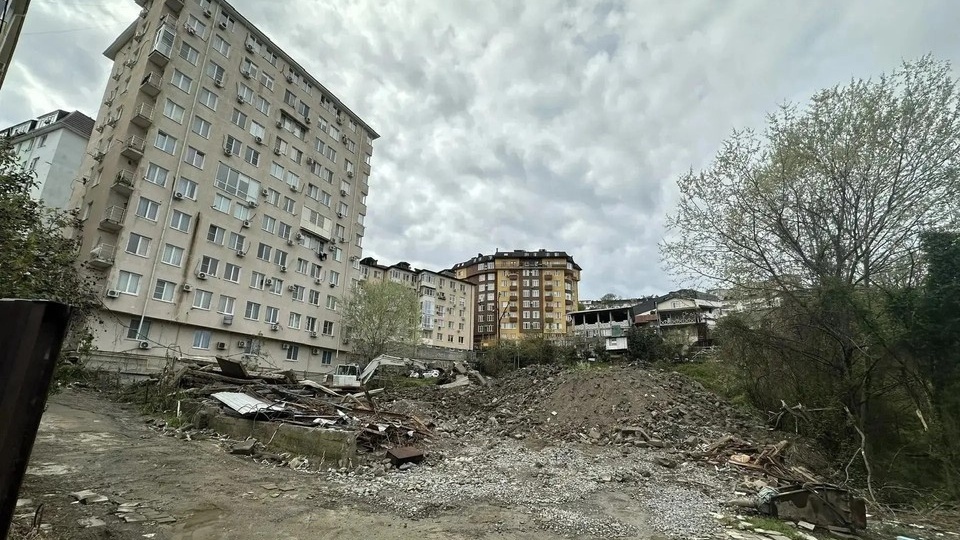 Более 50 новых самостроев выявили в Сочи с начала года